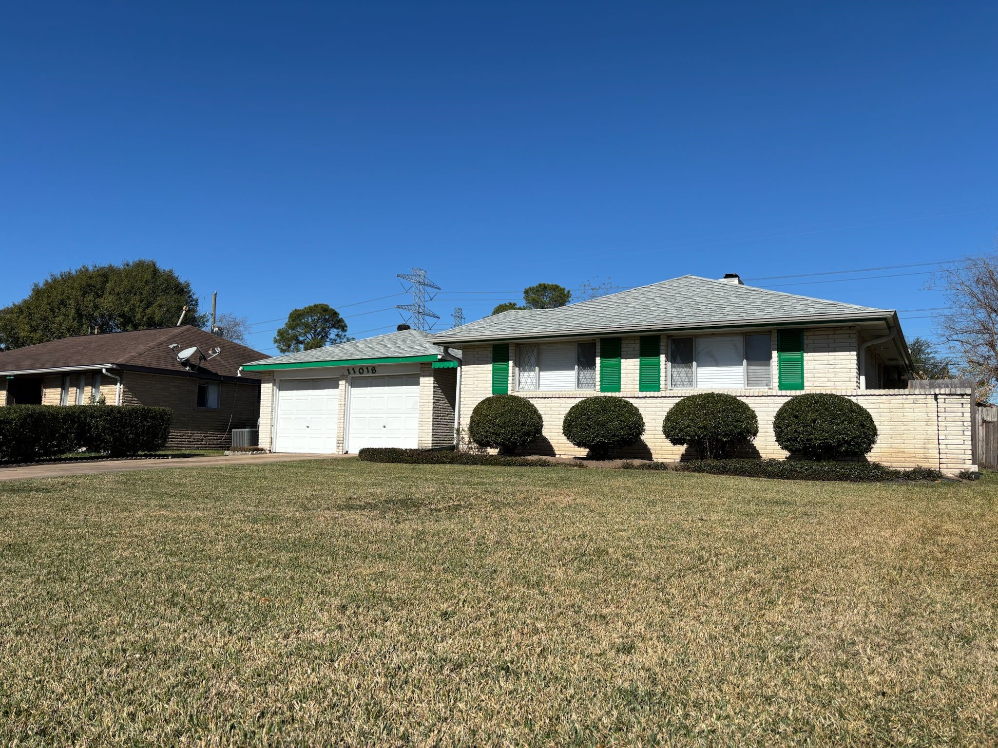 11018 Sharpview Drive Property Photo 13