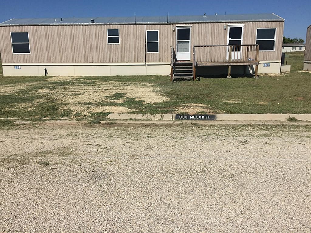 1915 Melodie Lane Property Photo 2