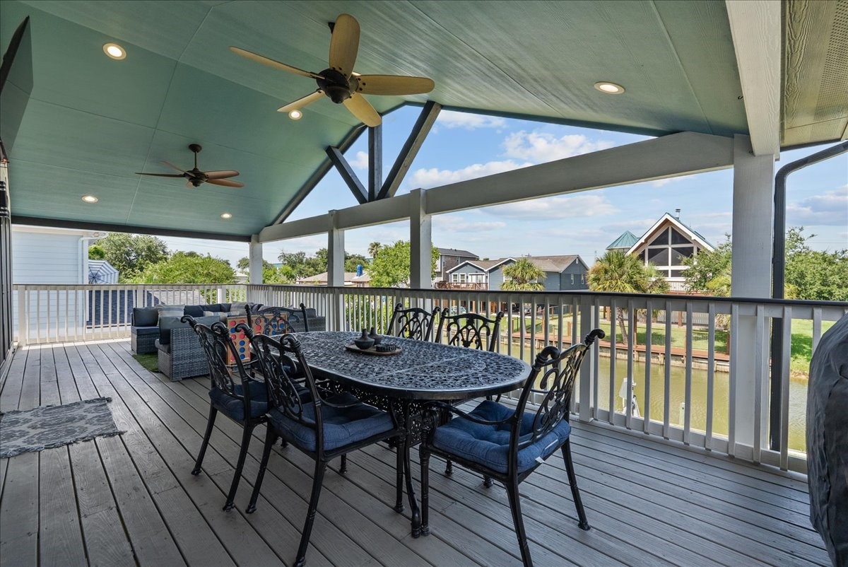 23 Harbor Lane Property Photo 6