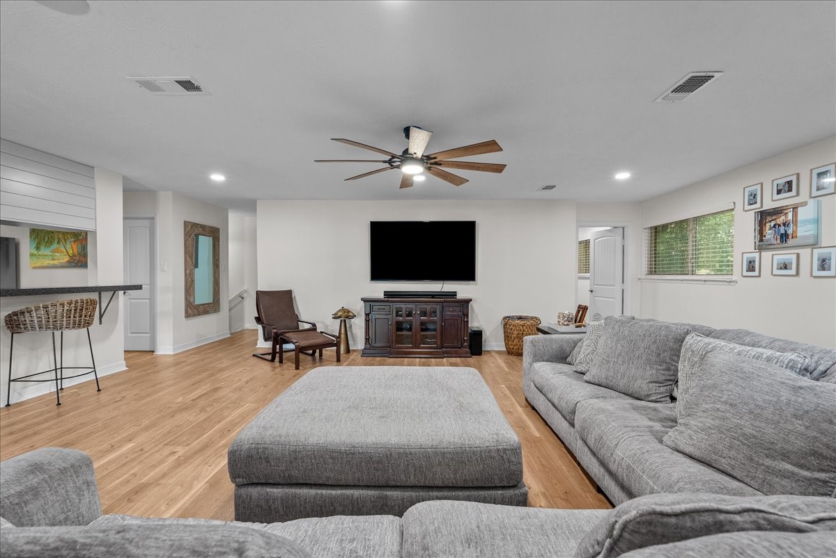 23 Harbor Lane Property Photo 12