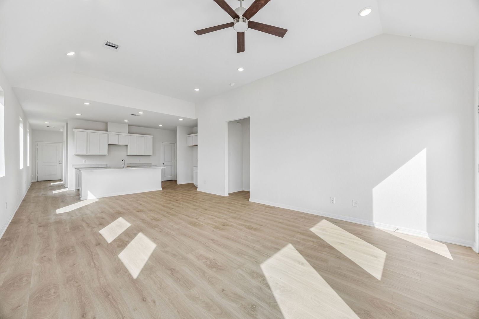 31012 Rena Coast Drive Property Photo 6