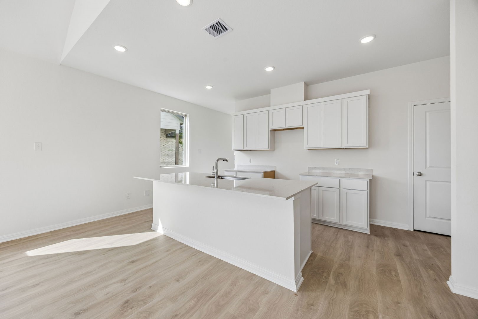 31012 Rena Coast Drive Property Photo 10
