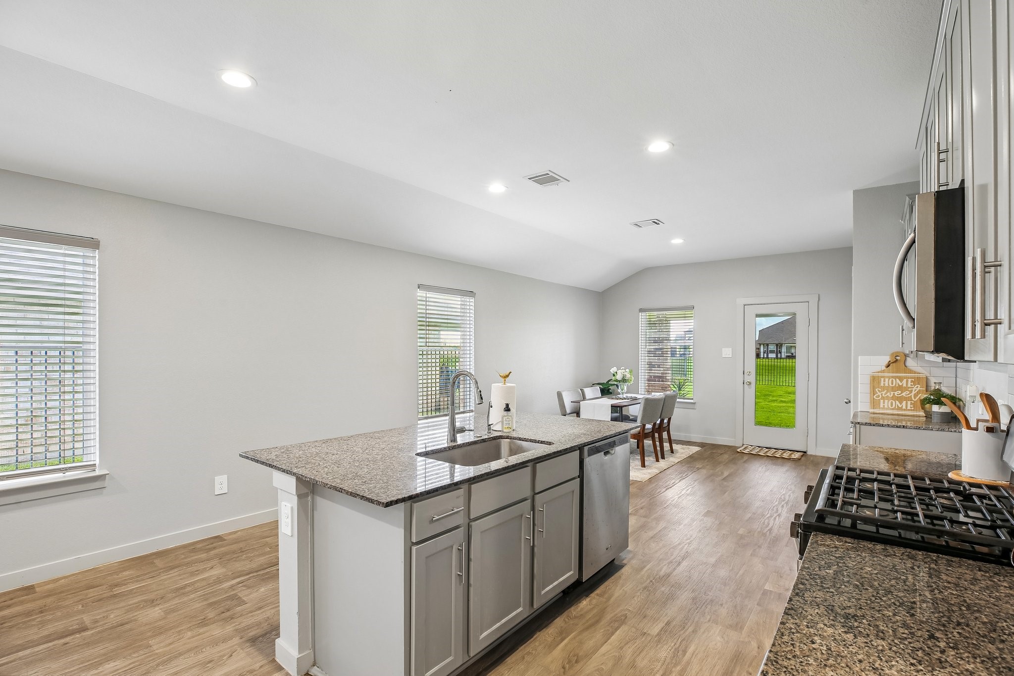 1514 Truckee River Dr Drive Property Photo 11