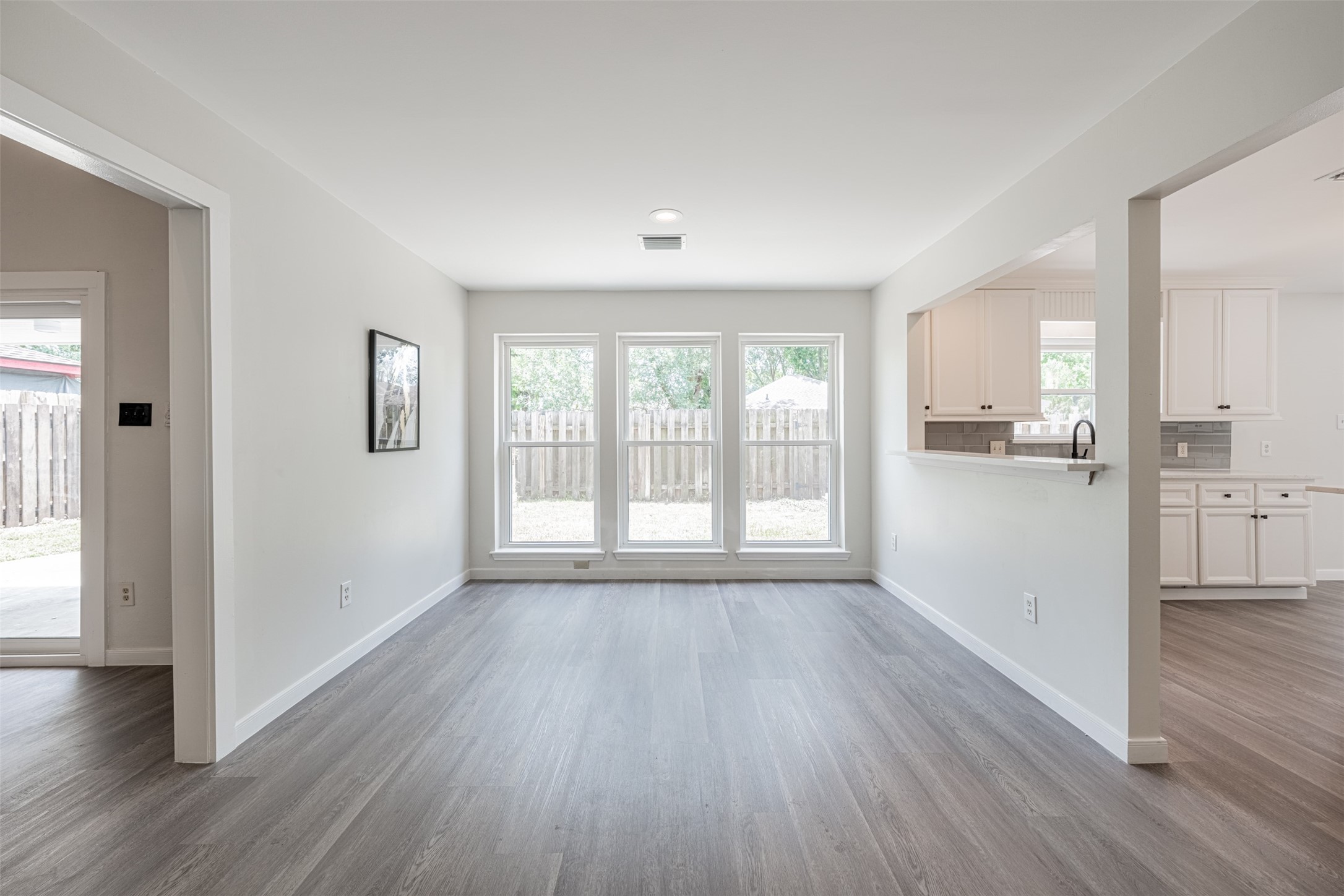 6215 Portal Drive Property Photo 12