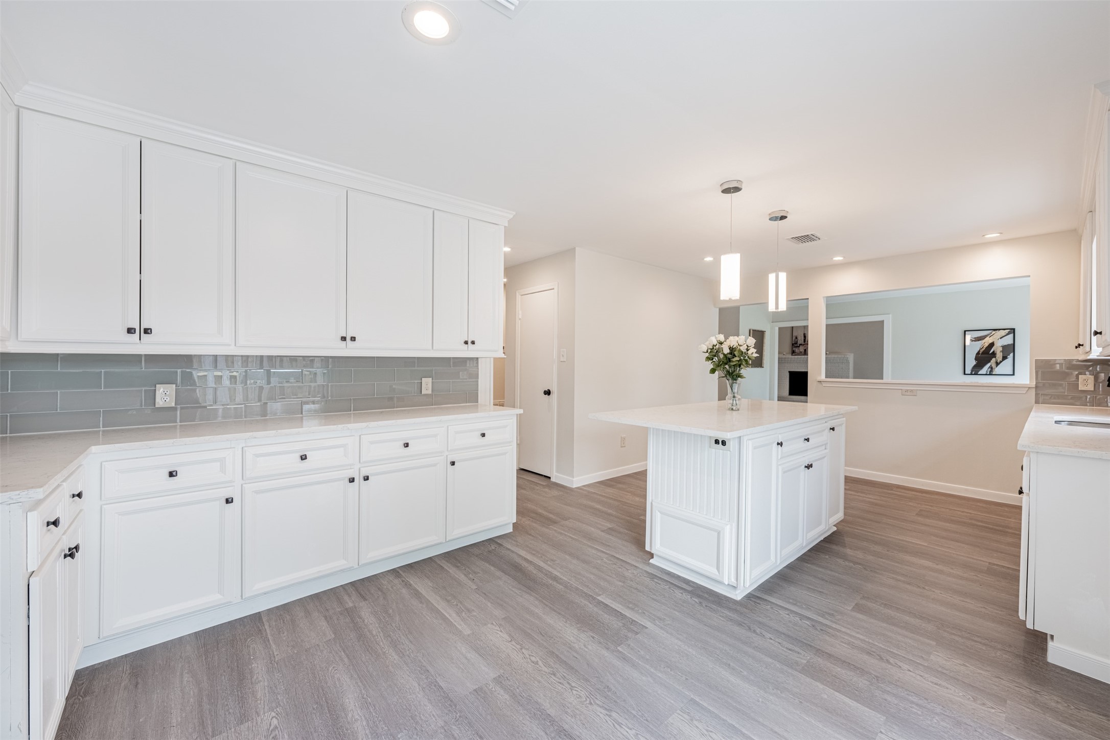 6215 Portal Drive Property Photo 16