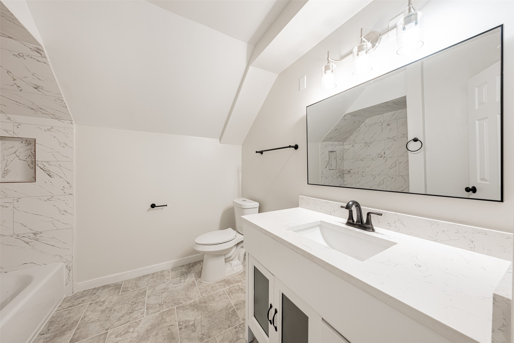 6215 Portal Drive Property Photo 29