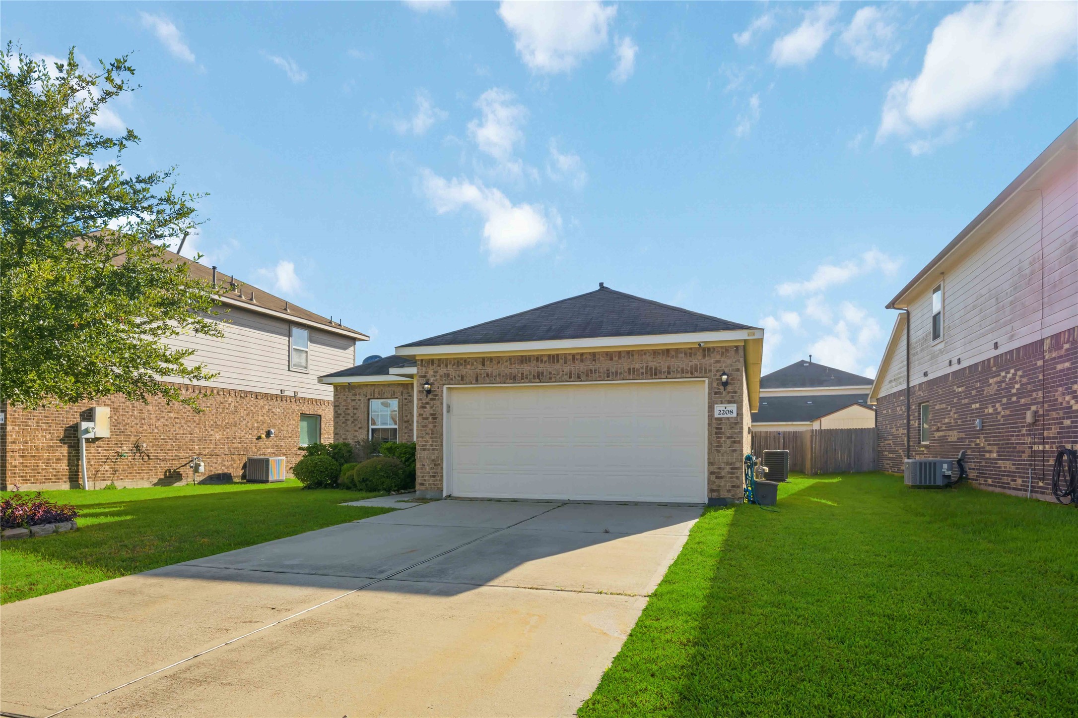 2208 Ruby Drive Property Photo 2