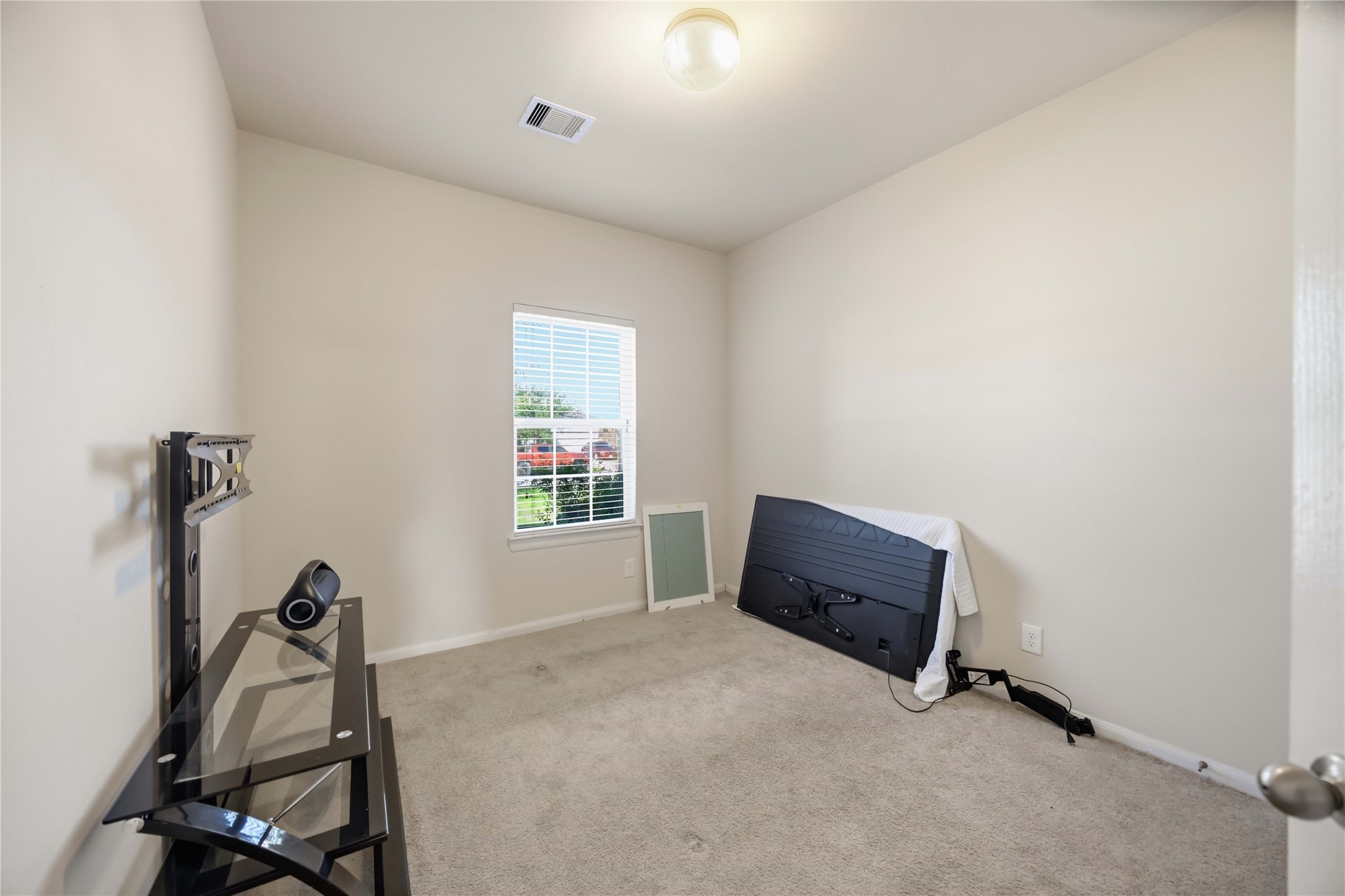 2208 Ruby Drive Property Photo 5