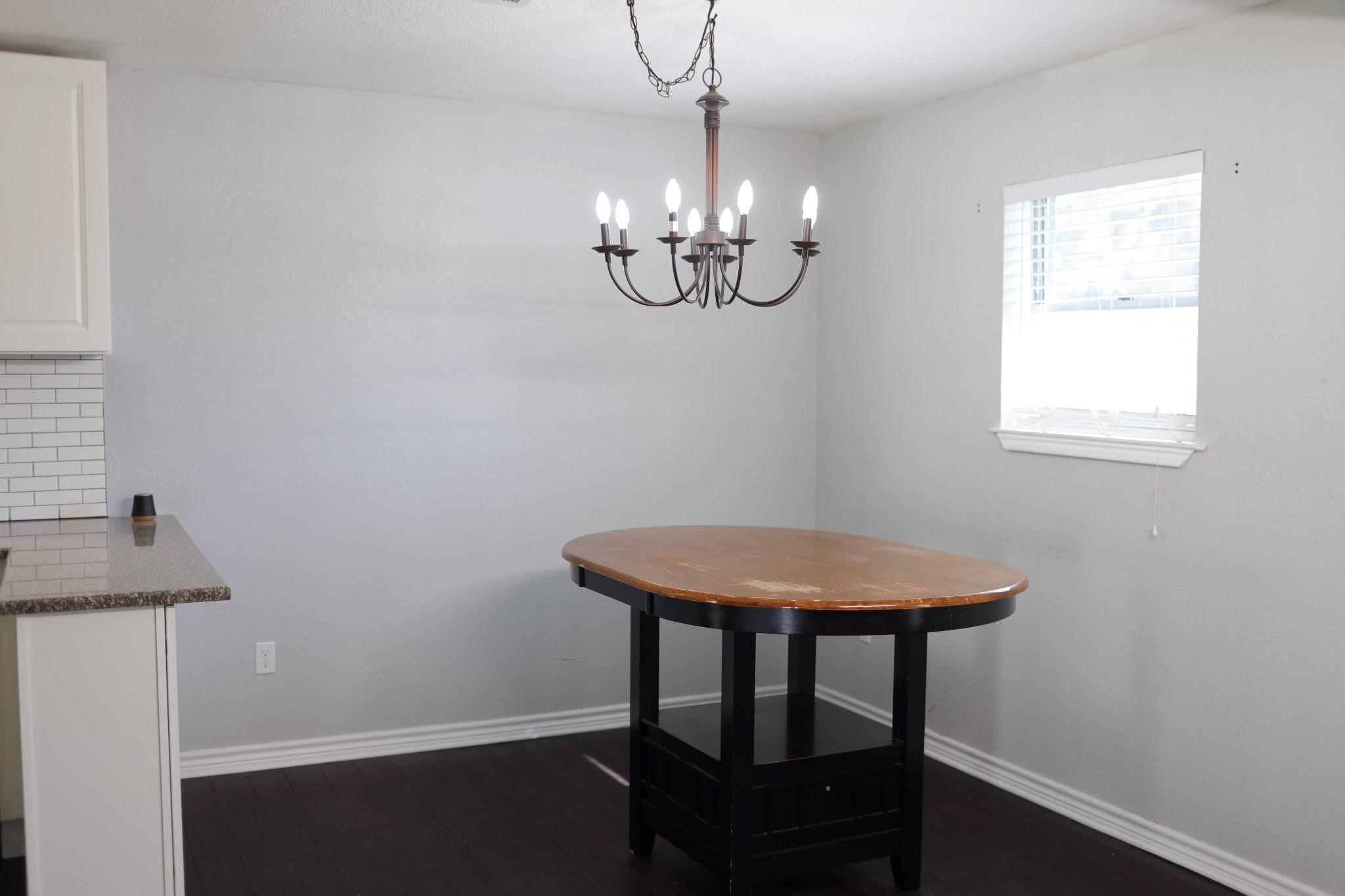 407 Tamarind Street Property Photo 10