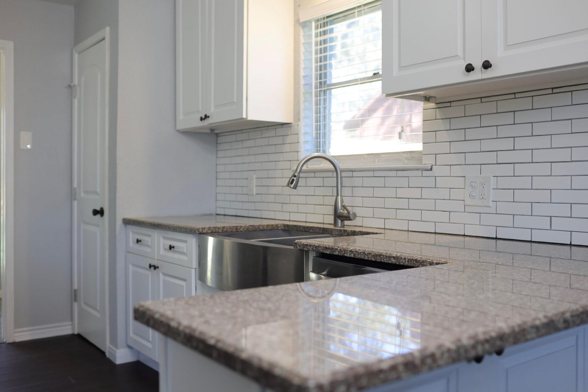 407 Tamarind Street Property Photo 14