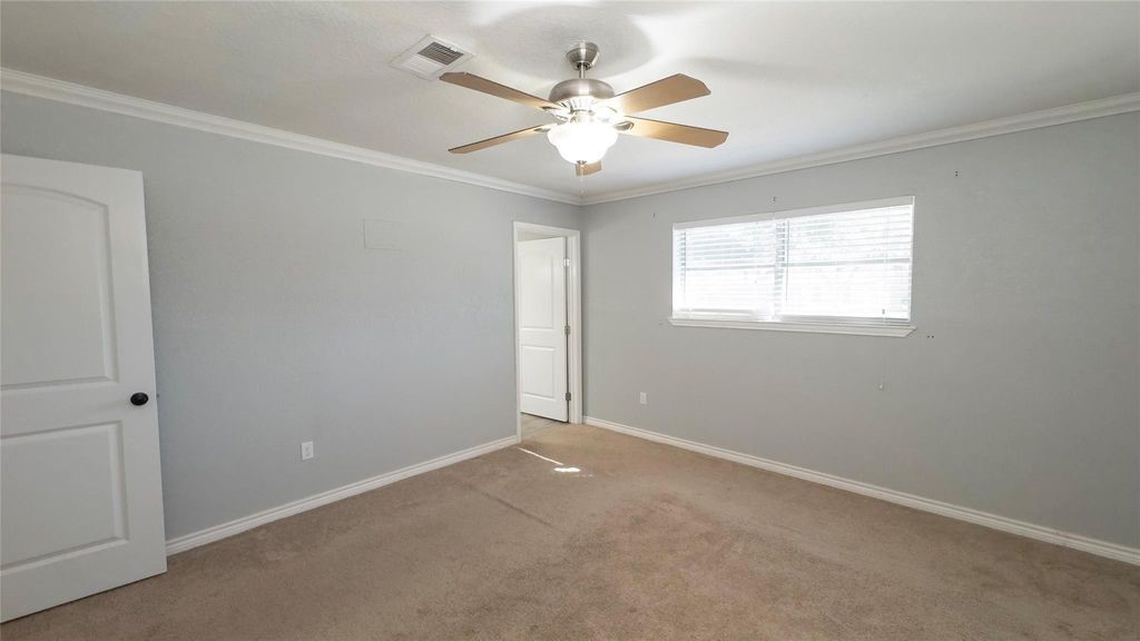 407 Tamarind Street Property Photo 22