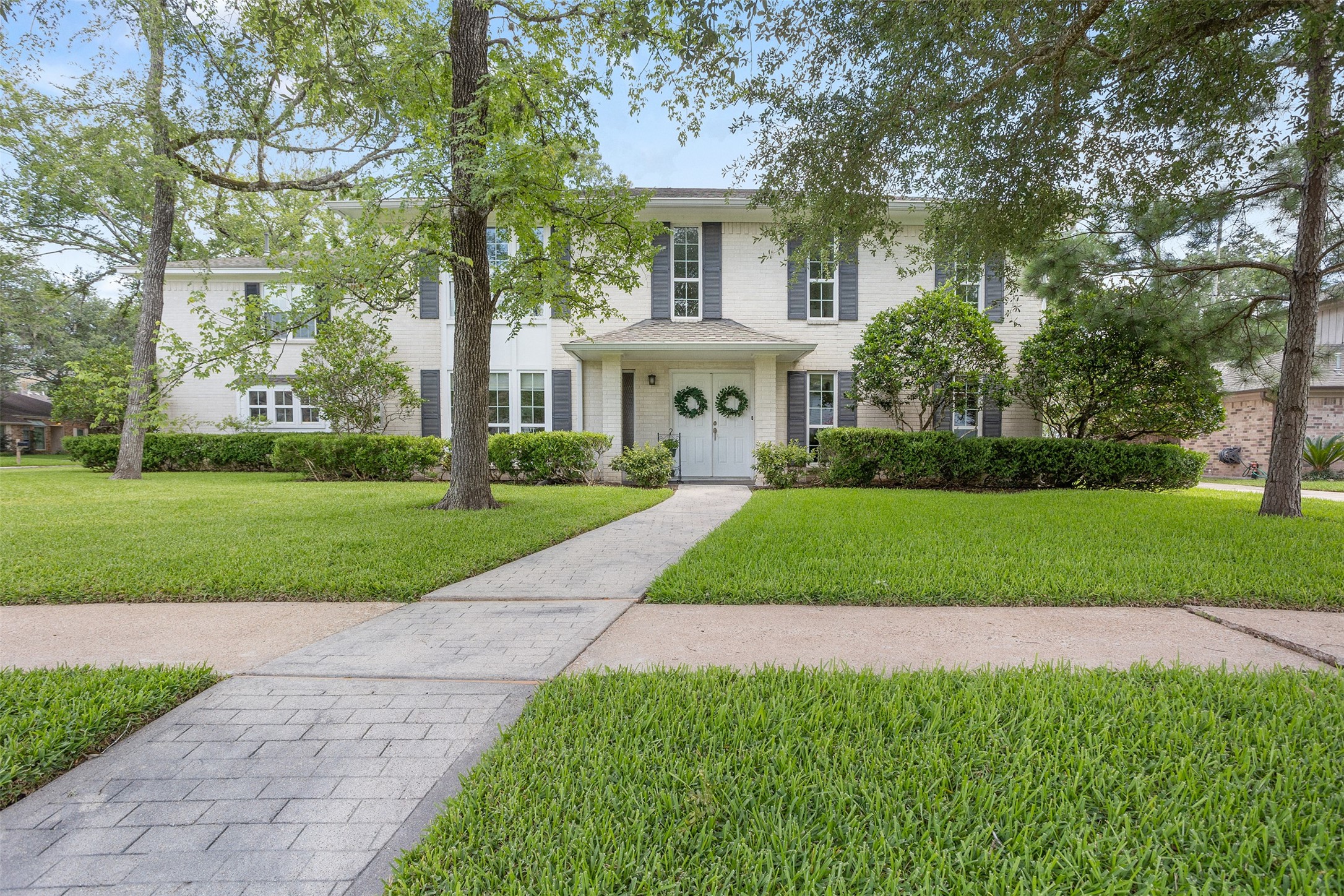 16514 Laurelfield Drive Property Photo 1