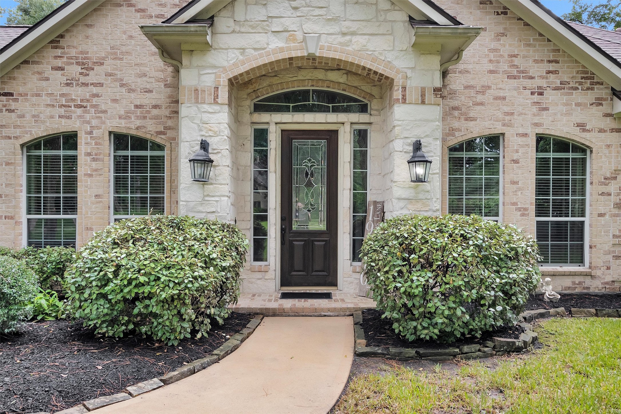 19110 Timberlake Woods Lane Property Photo 4
