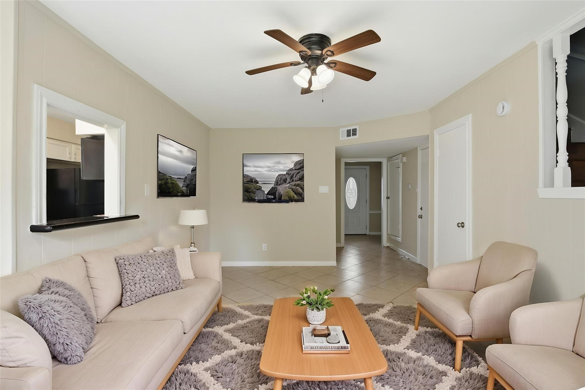6046 W Airport Boulevard, Houston Tx 77035 Property Photo 2