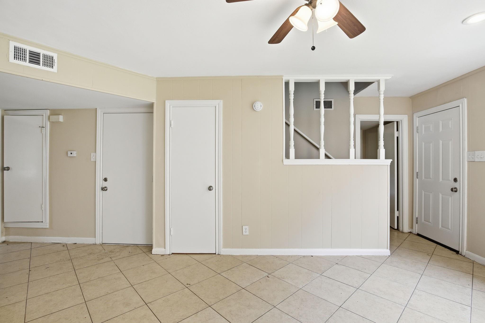 6046 W Airport Boulevard, Houston Tx 77035 Property Photo 7