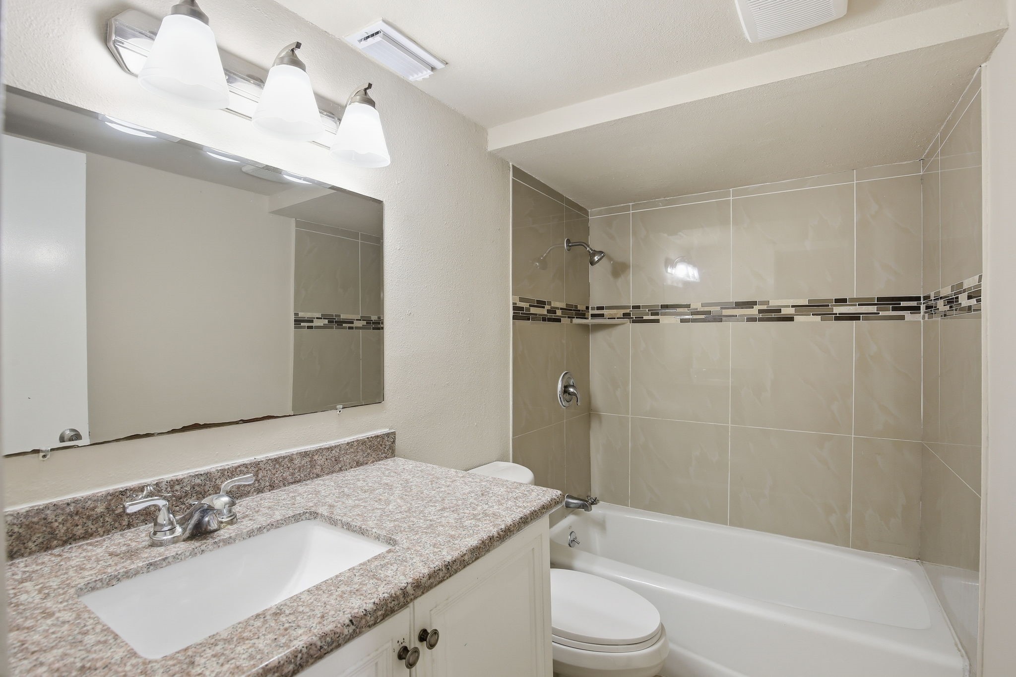 6046 W Airport Boulevard Property Photo 28