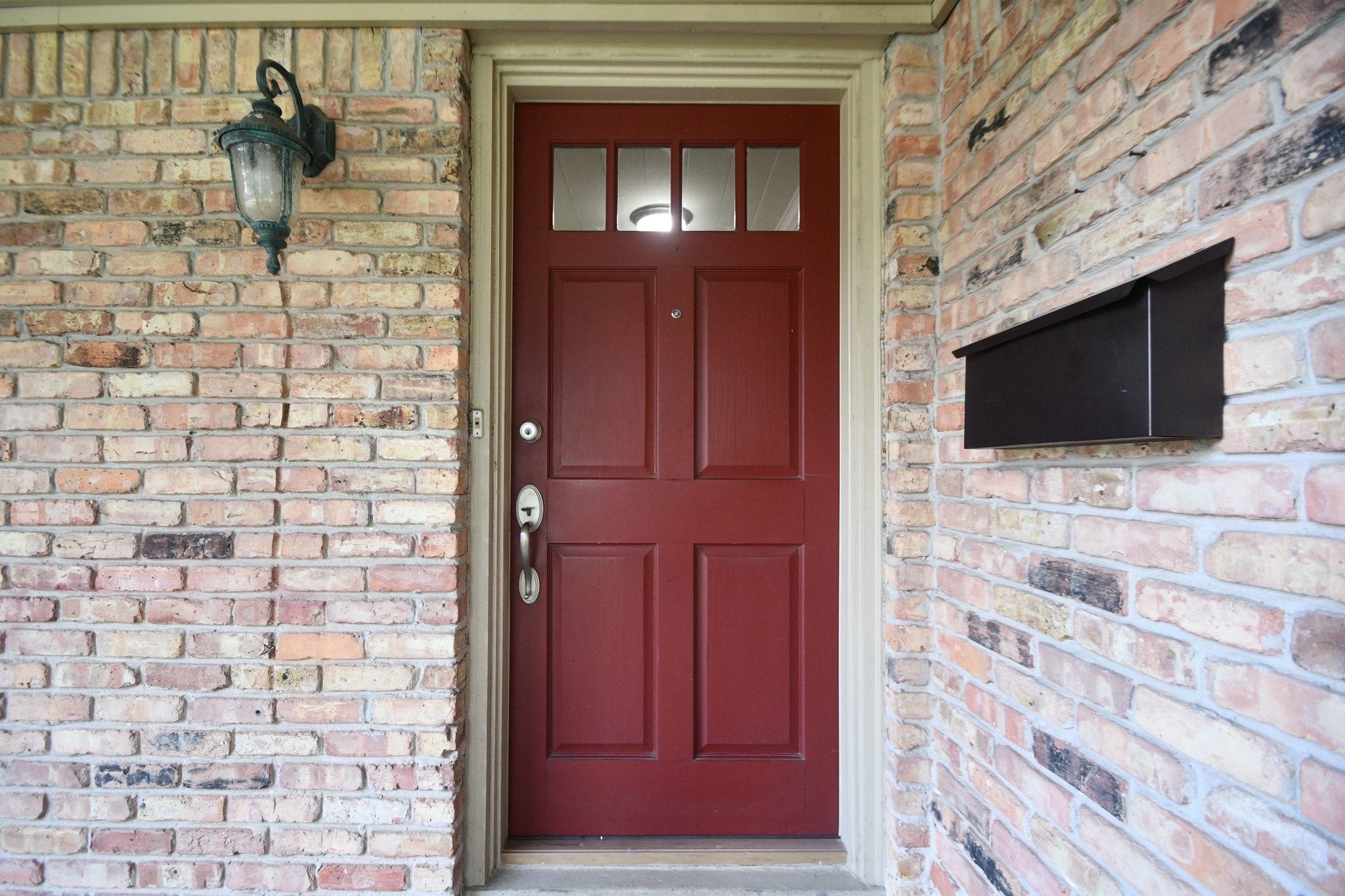 5422 Rutherglenn Drive Property Photo 2