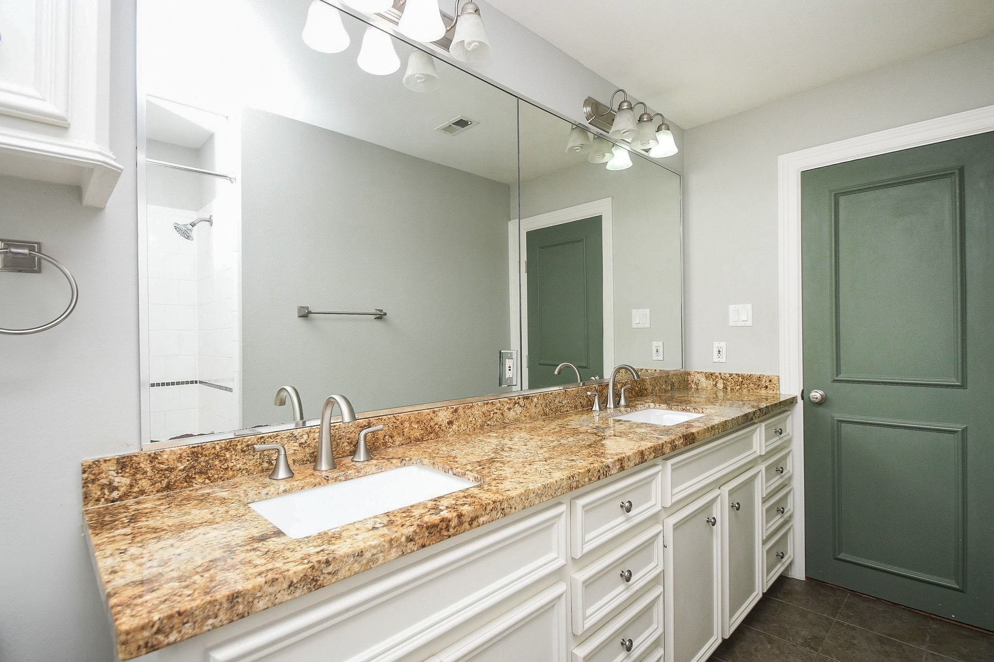 5422 Rutherglenn Drive Property Photo 23