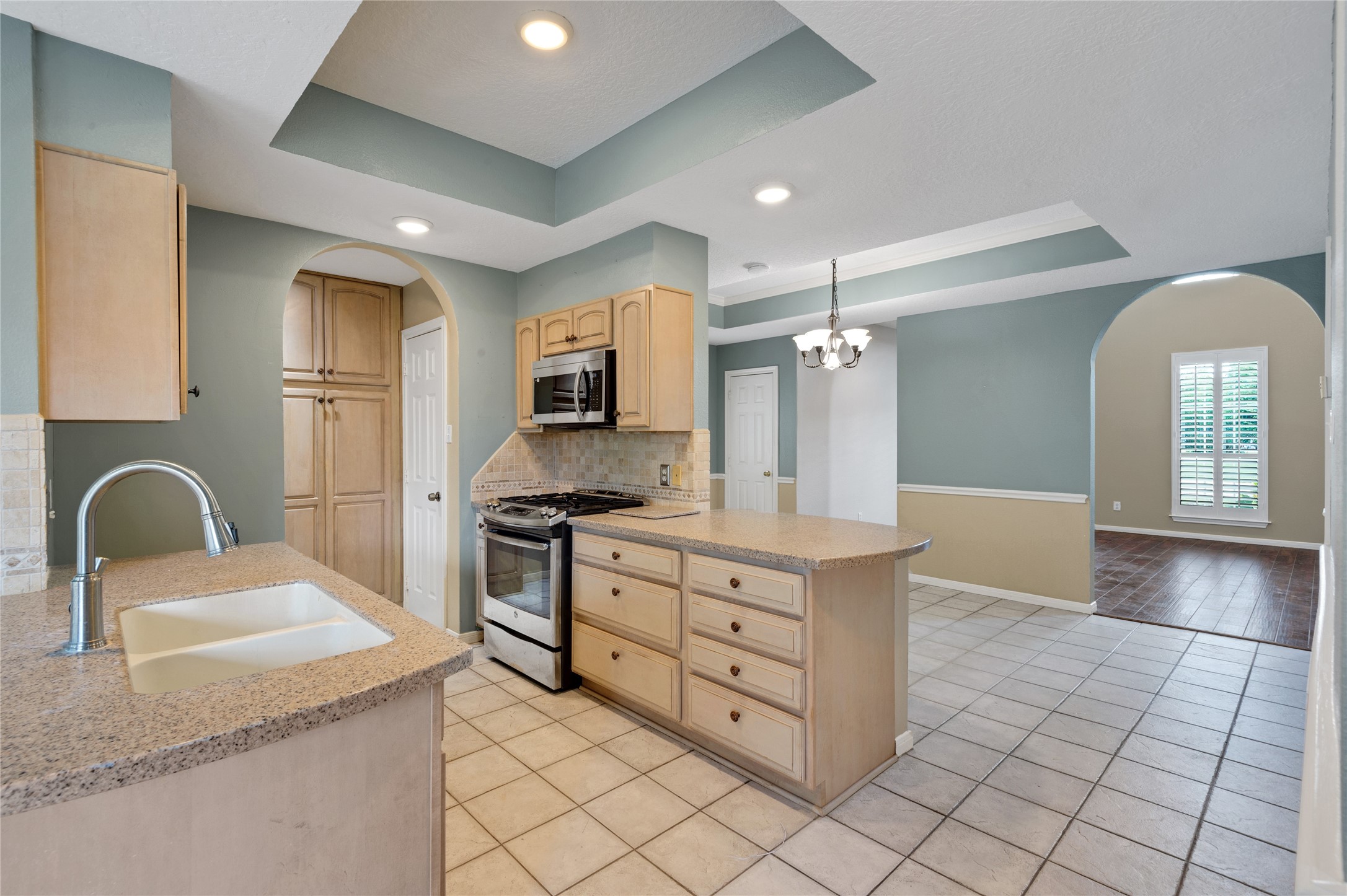 1404 Kipp Avenue Property Photo 8