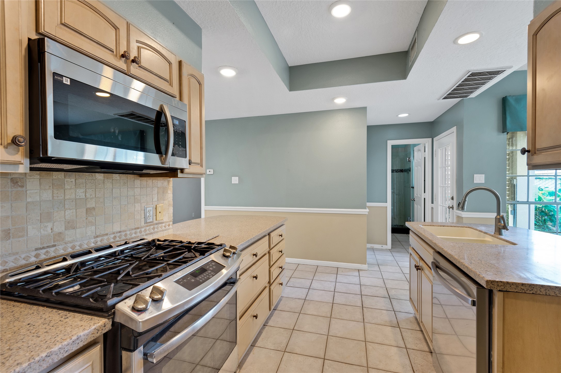 1404 Kipp Avenue Property Photo 10