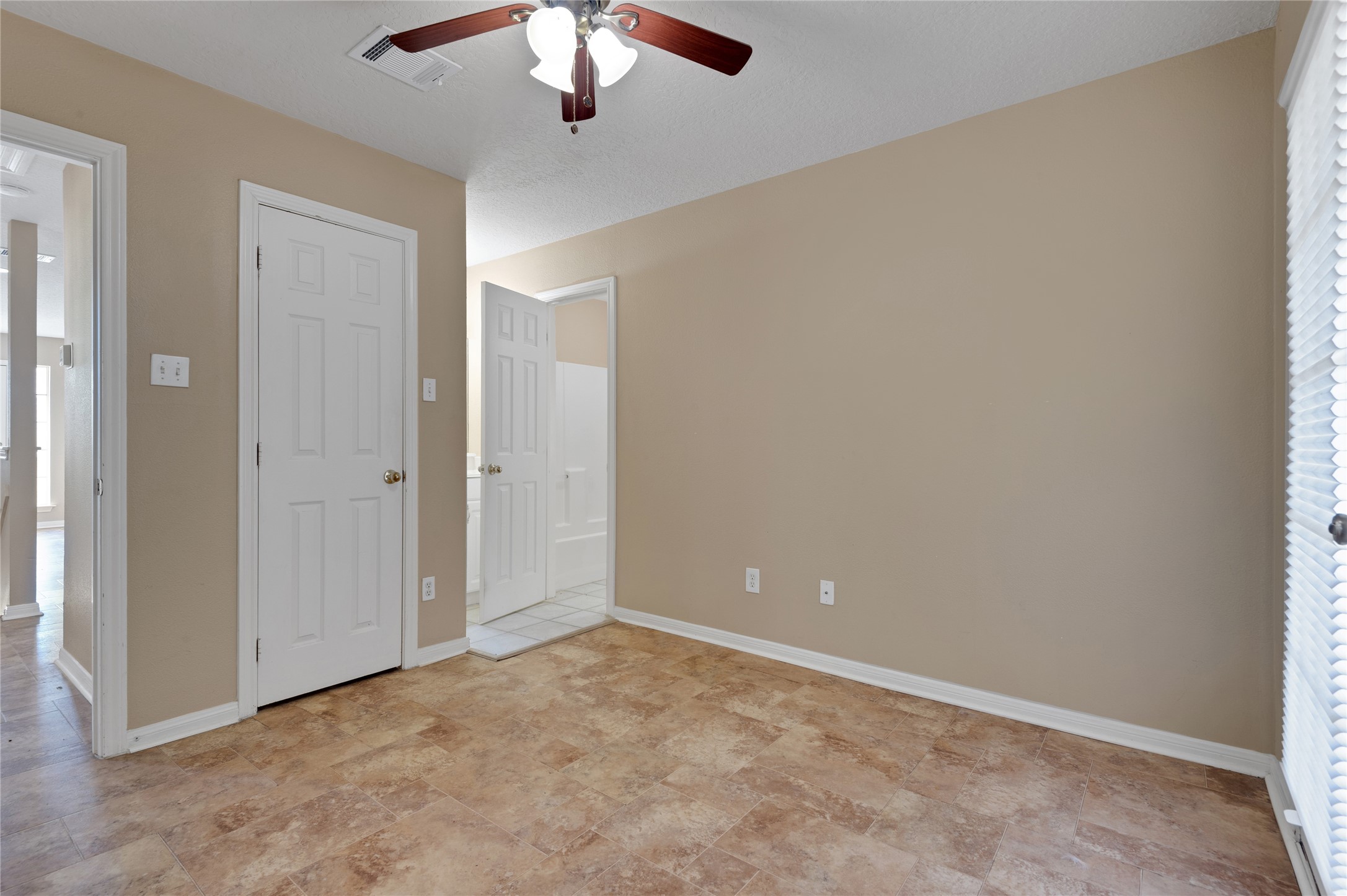 1404 Kipp Avenue Property Photo 27