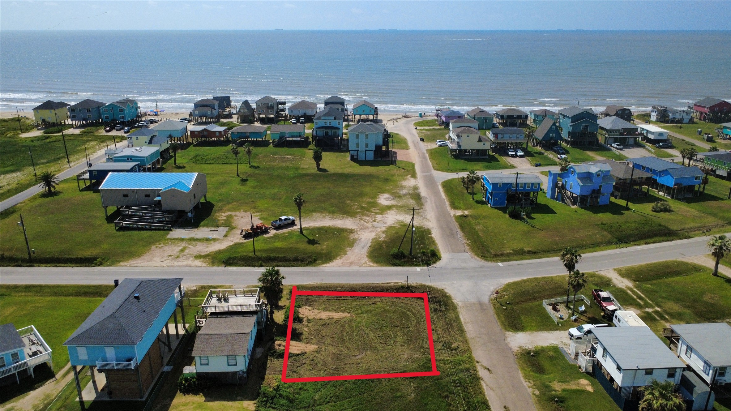 000 Surf Drive Property Photo 1