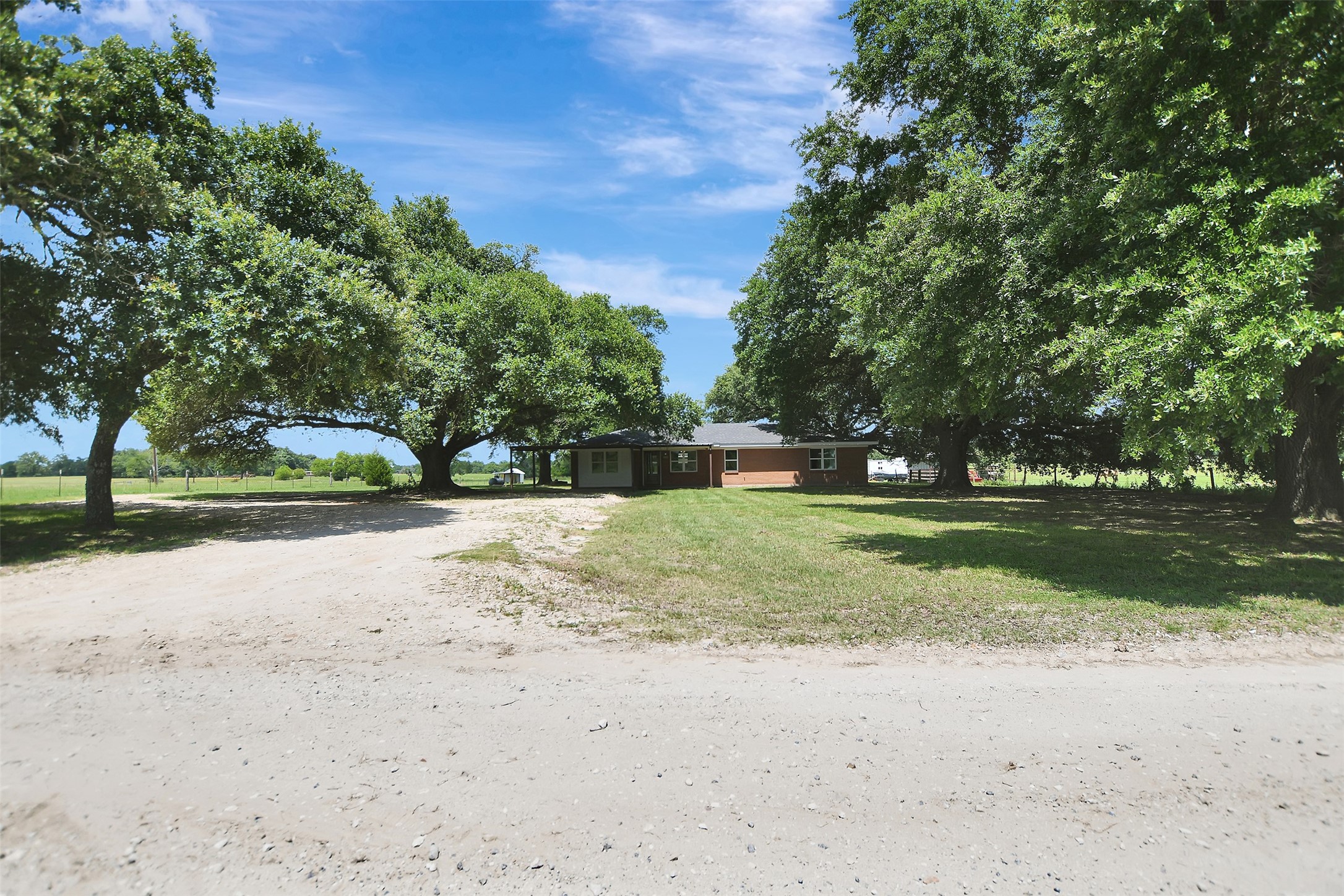 8542 Sloan Road Property Photo 2