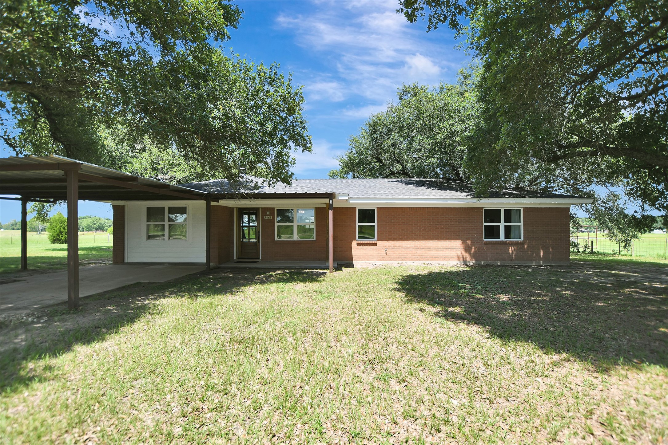 8542 Sloan Road Property Photo 3