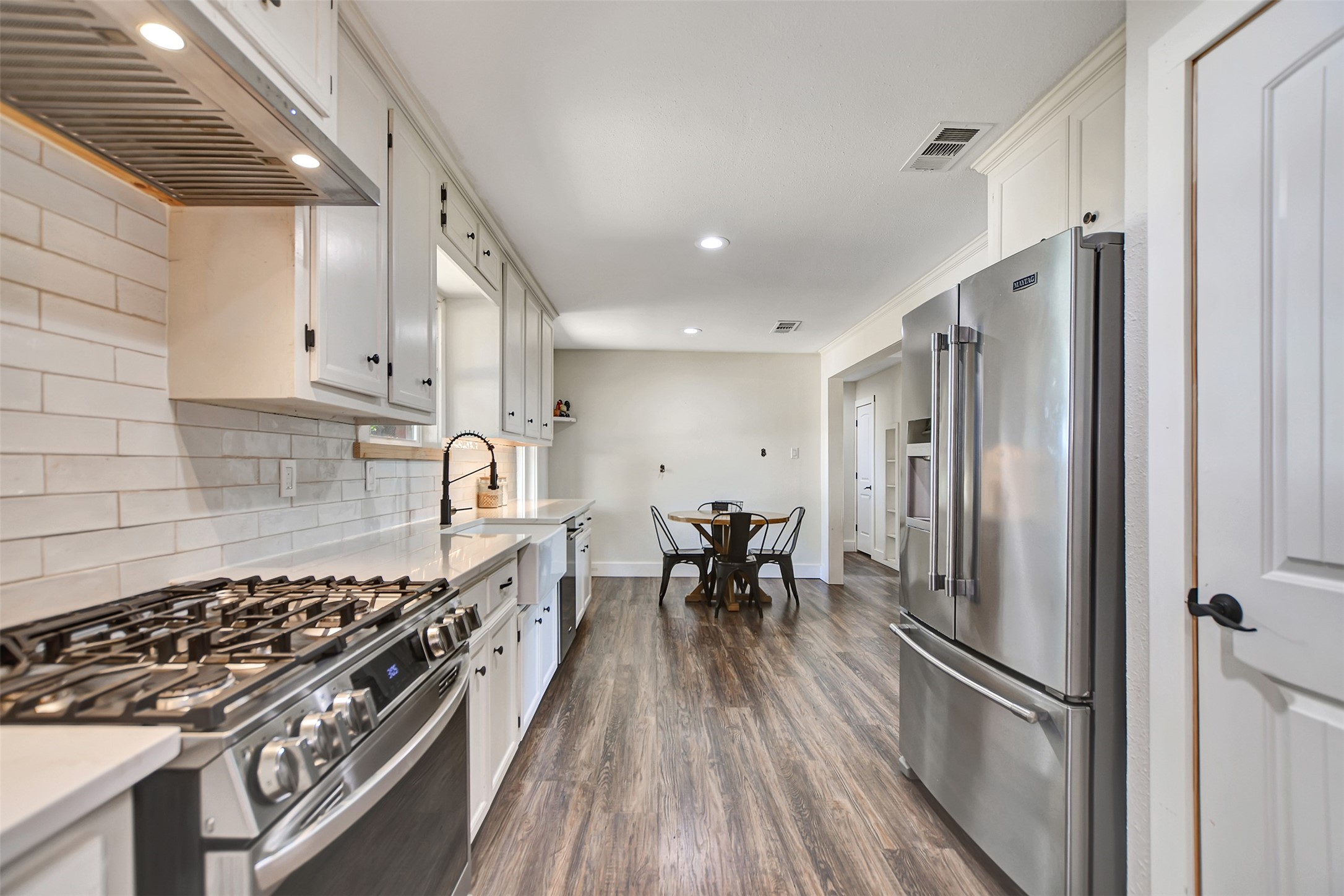 8542 Sloan Road Property Photo 15