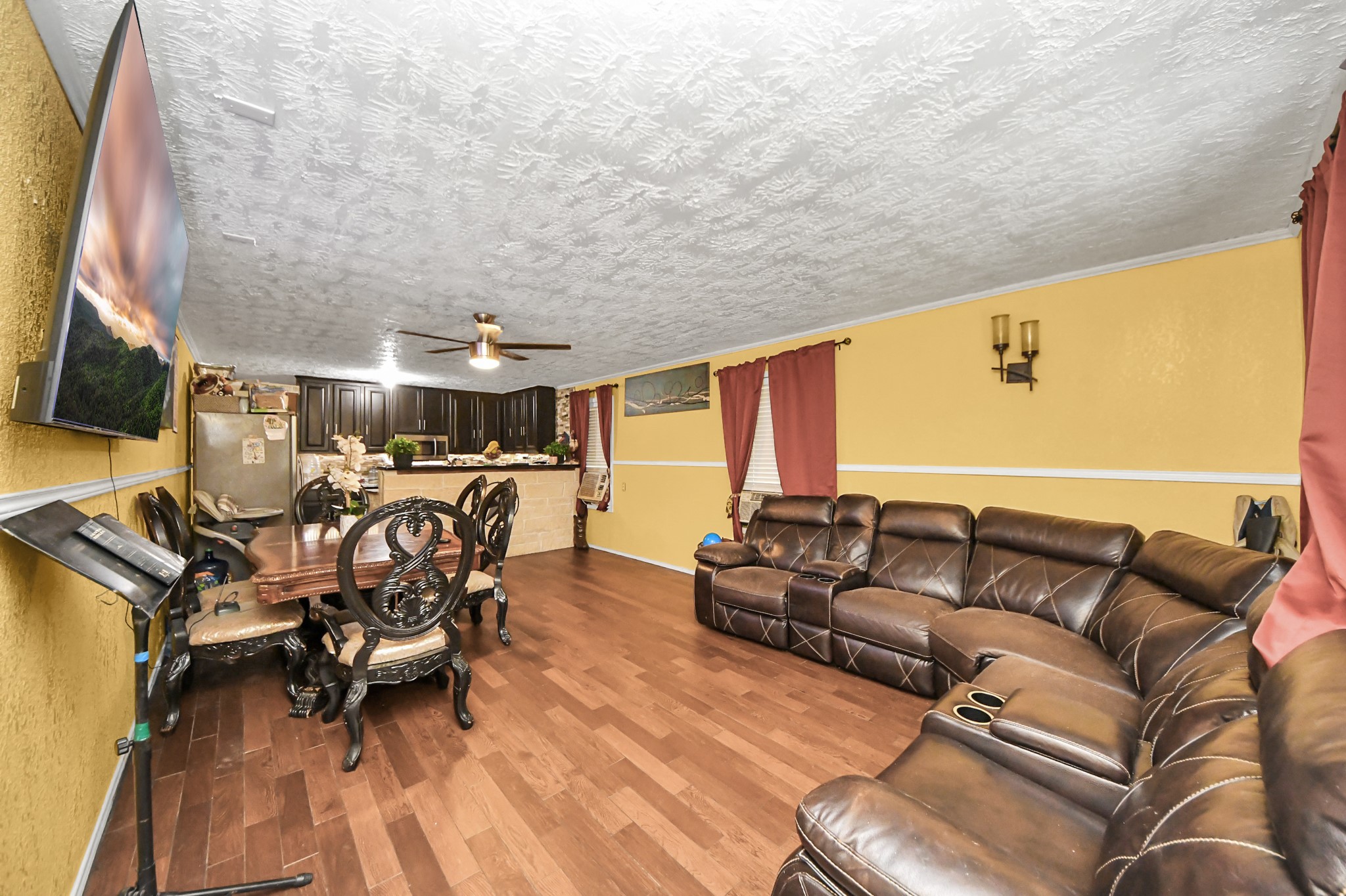 1040 County Road 5007 Property Photo 5