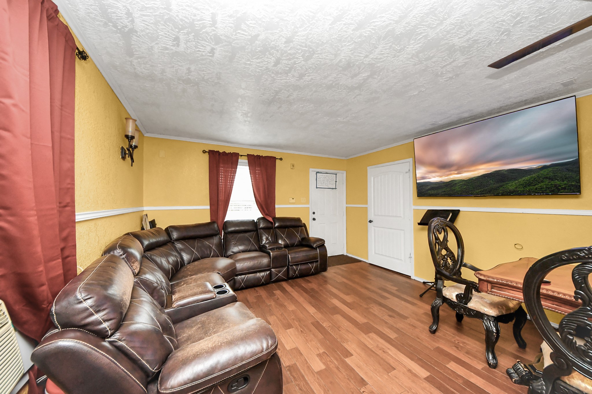 1040 County Road 5007 Property Photo 6