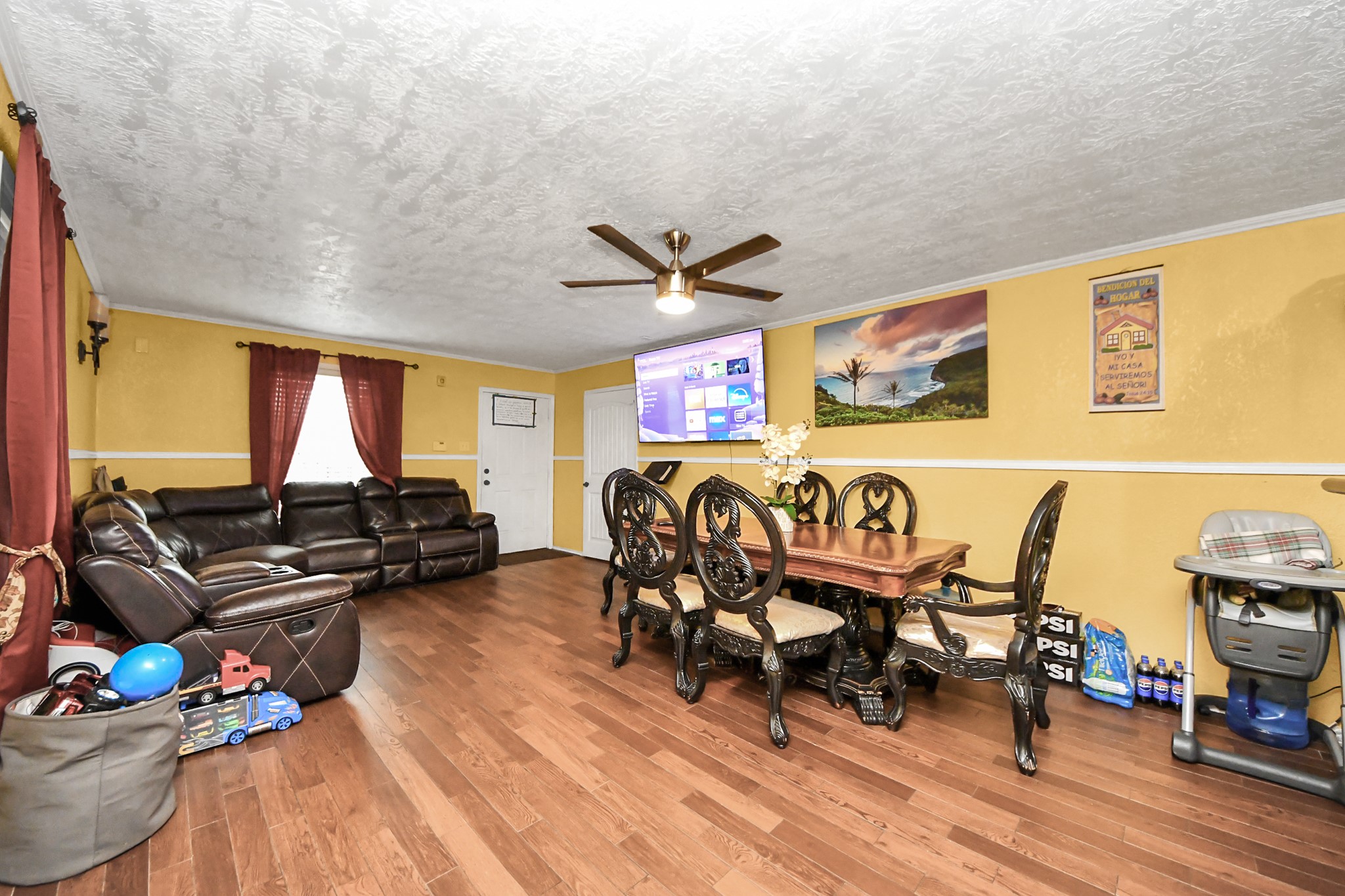 1040 County Road 5007 Property Photo 8