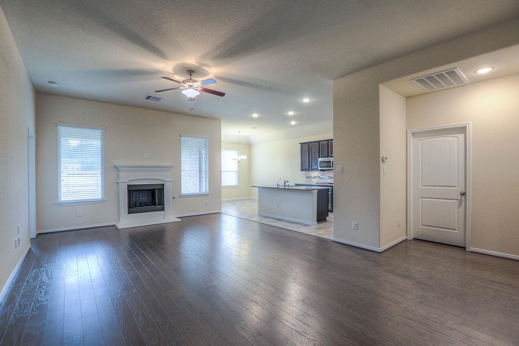 1530 Heartwood Drive Property Photo 4