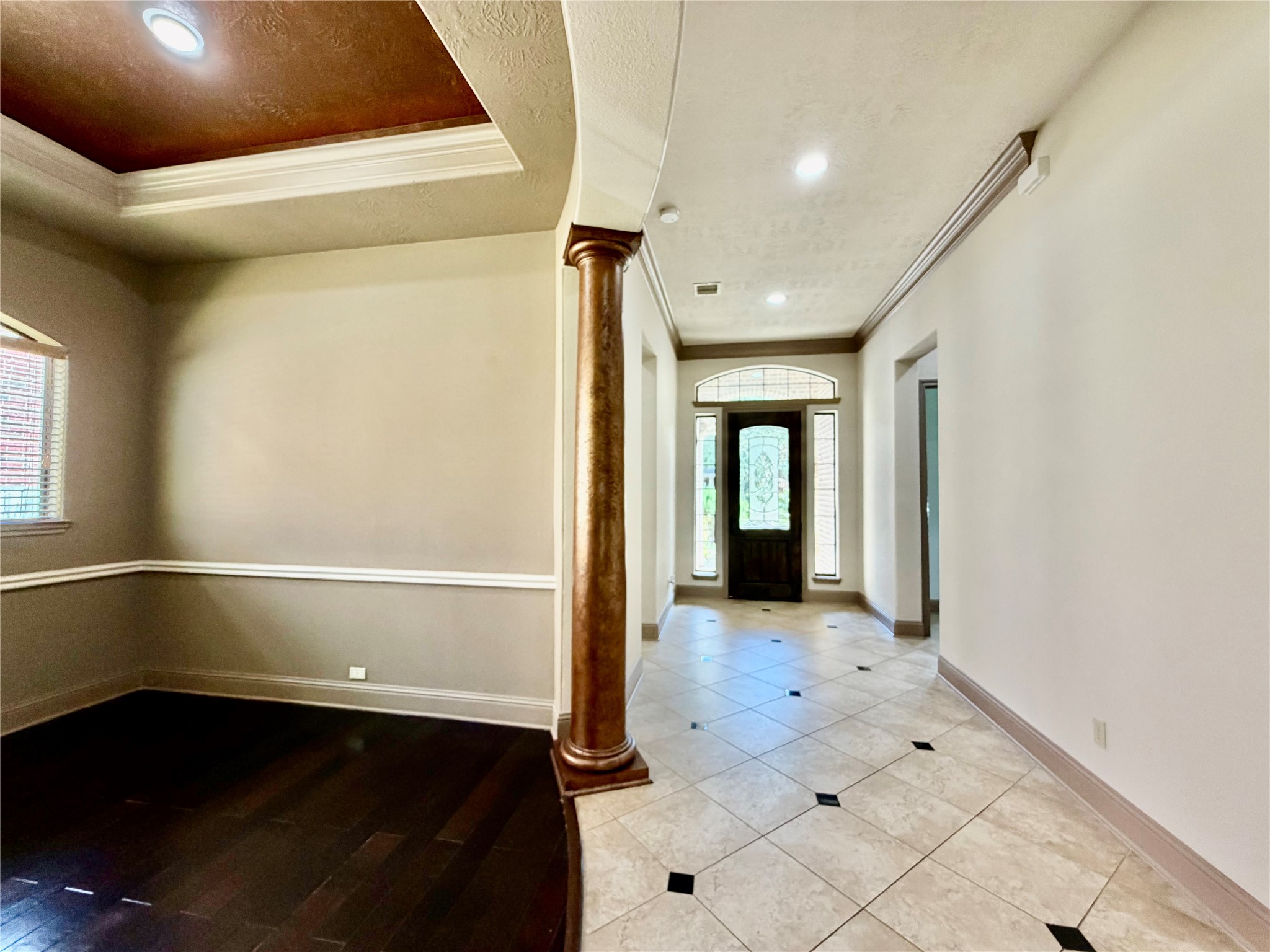 6223 Duke Trail Lane Property Photo 4