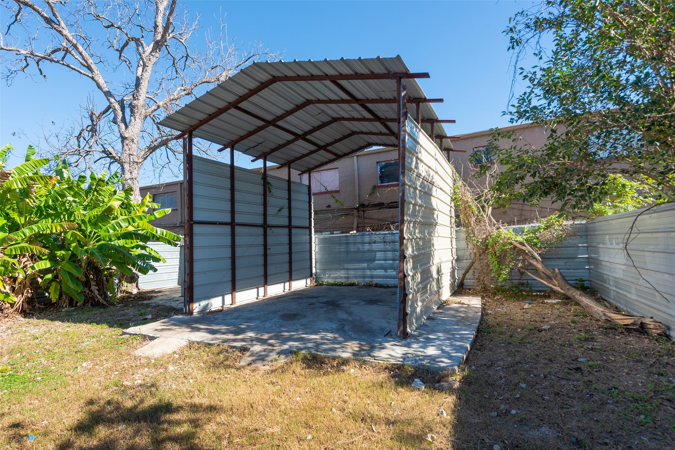 3930 Pickfair Street Property Photo 4