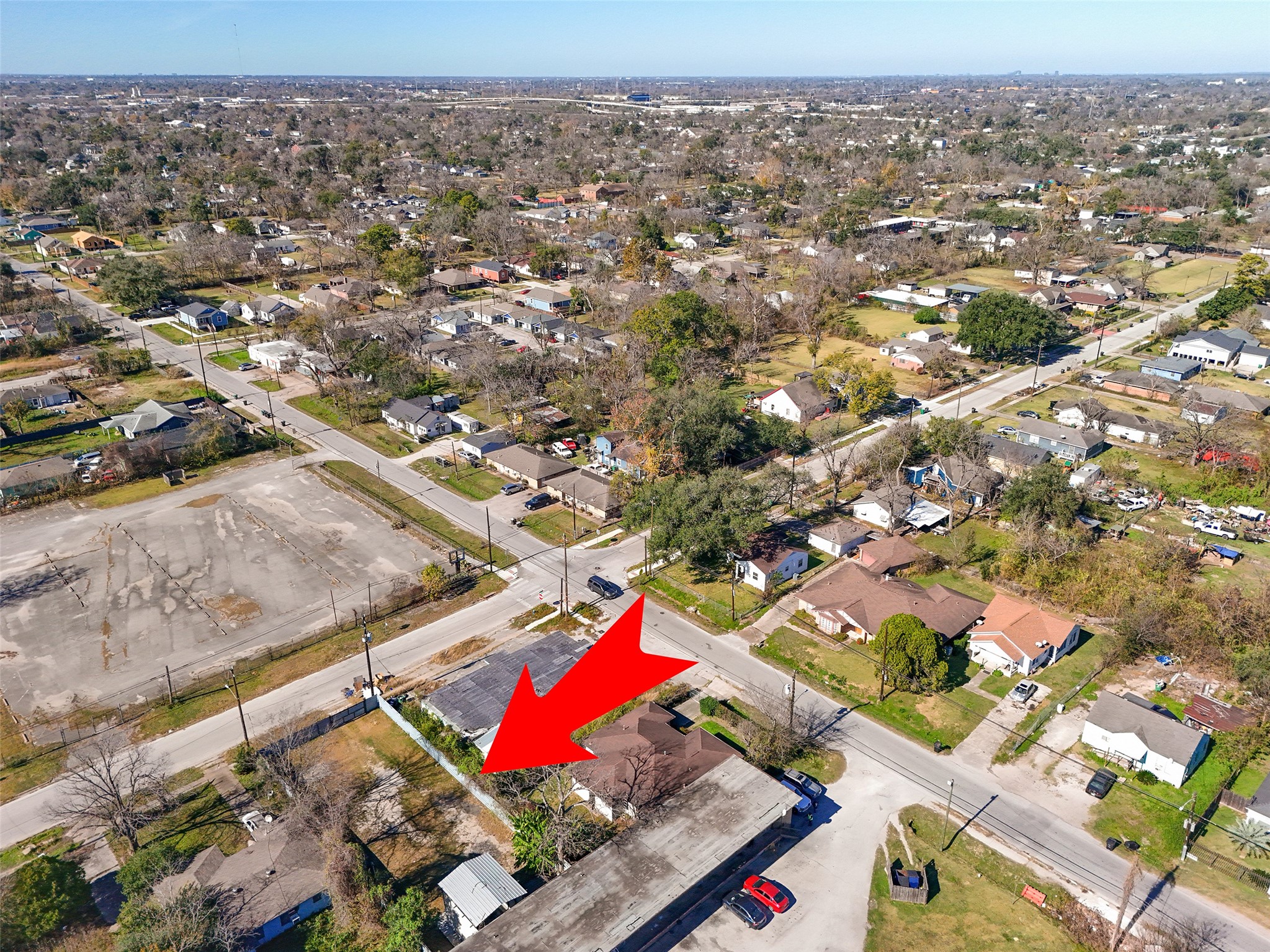 3930 Pickfair Street Property Photo 5