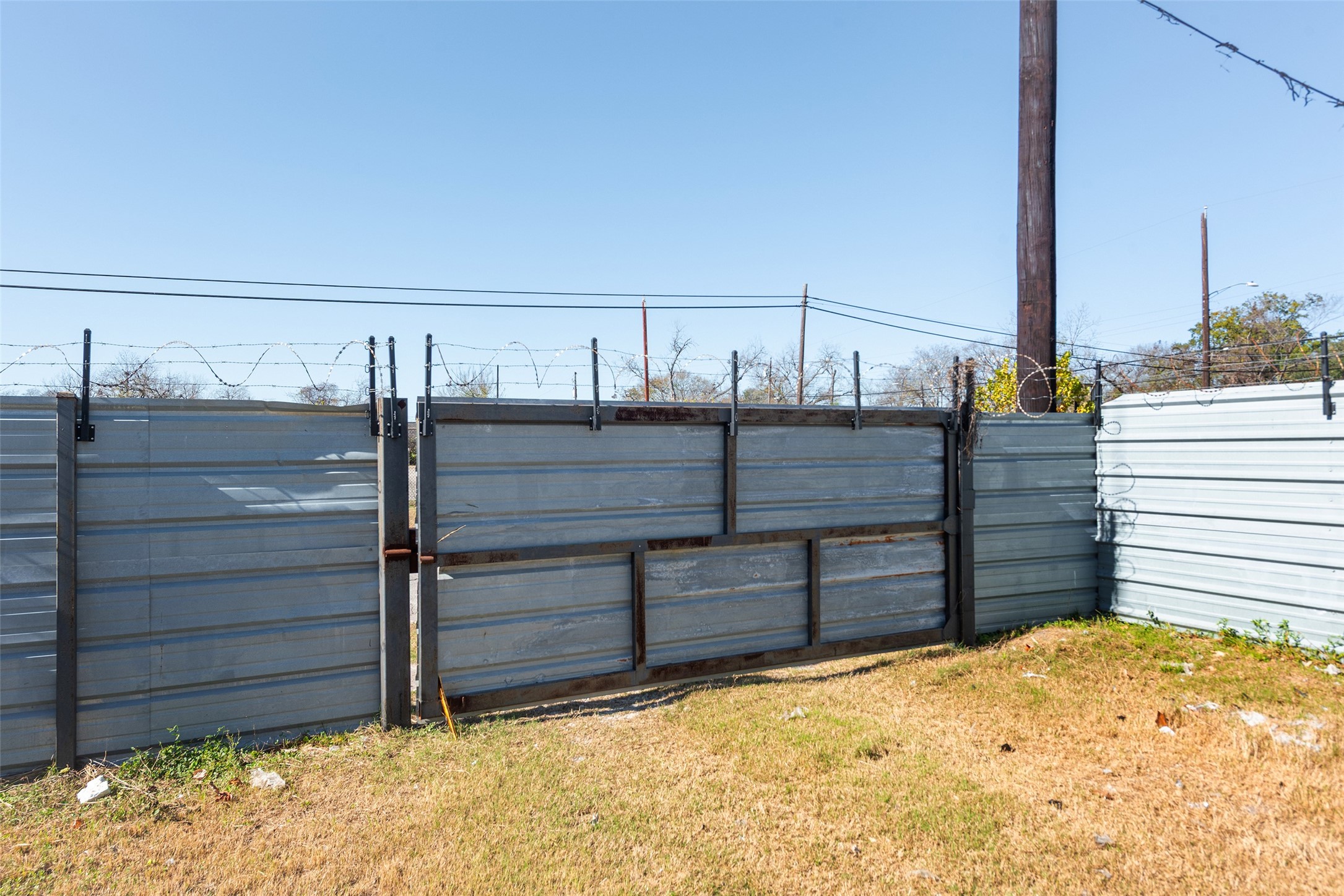 3930 Pickfair Street Property Photo 13