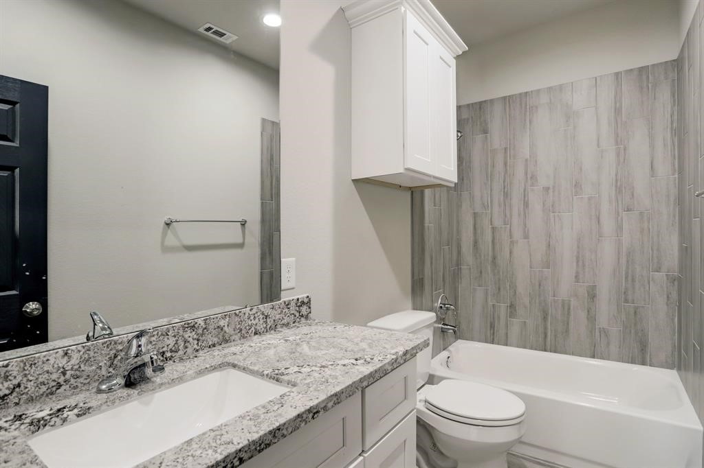 8103 Glass Street A Property Photo 7