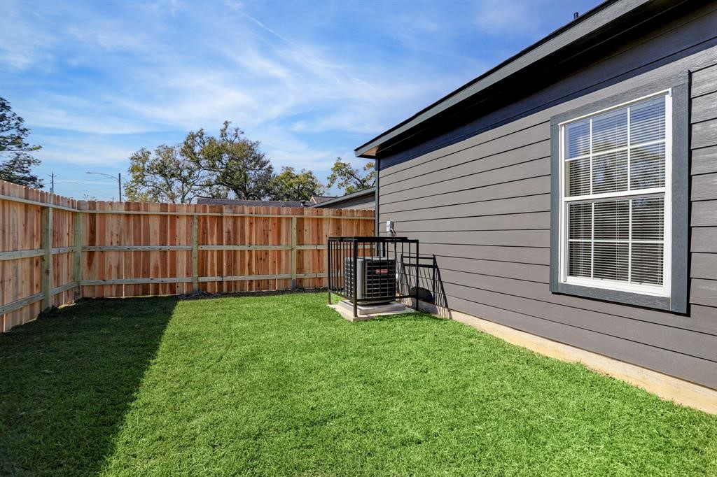 8103 Glass Street A Property Photo 13