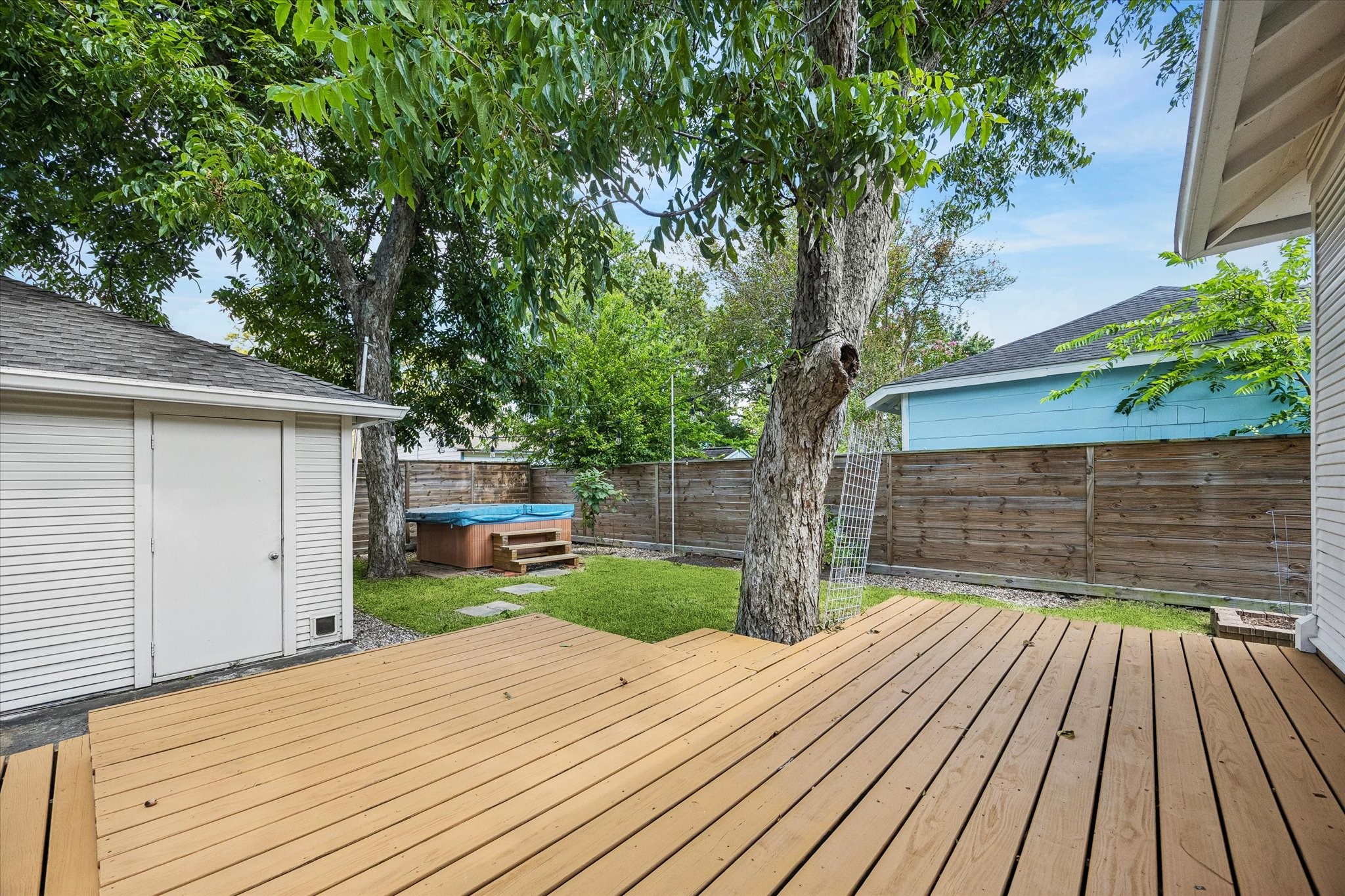 1016 Louise Street Property Photo 28