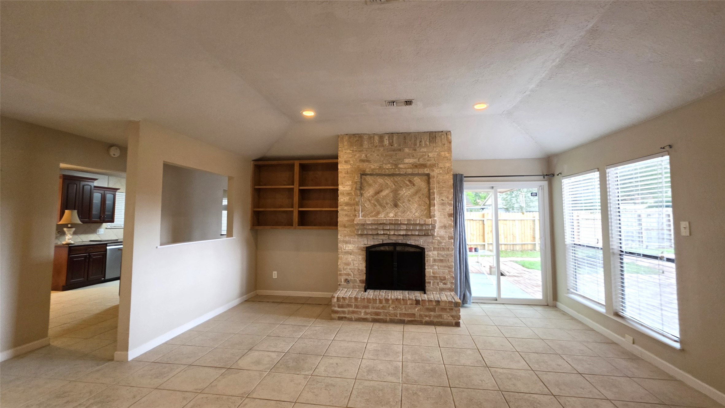 12018 Meadowview Drive Property Photo 17