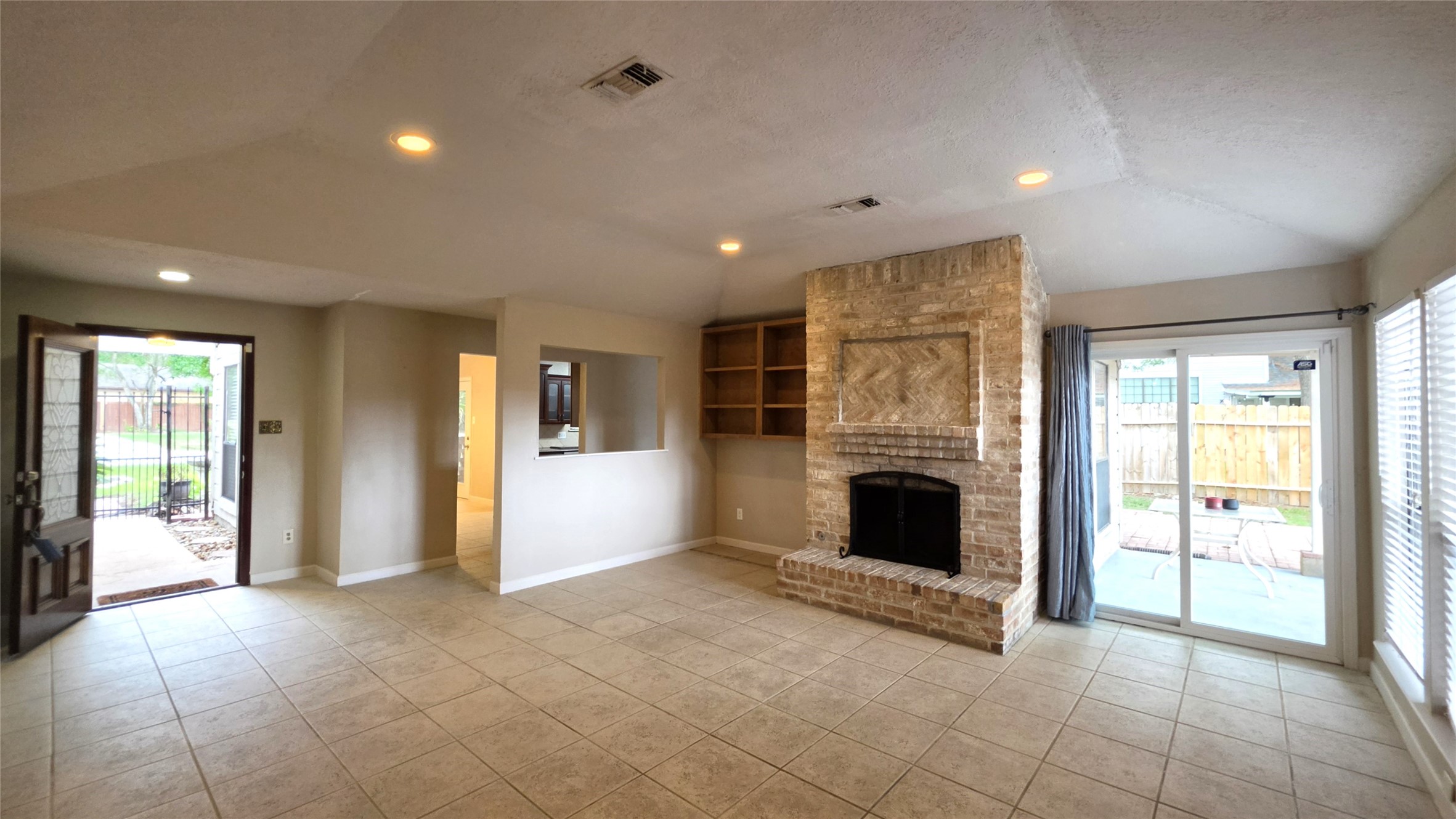 12018 Meadowview Drive Property Photo 18