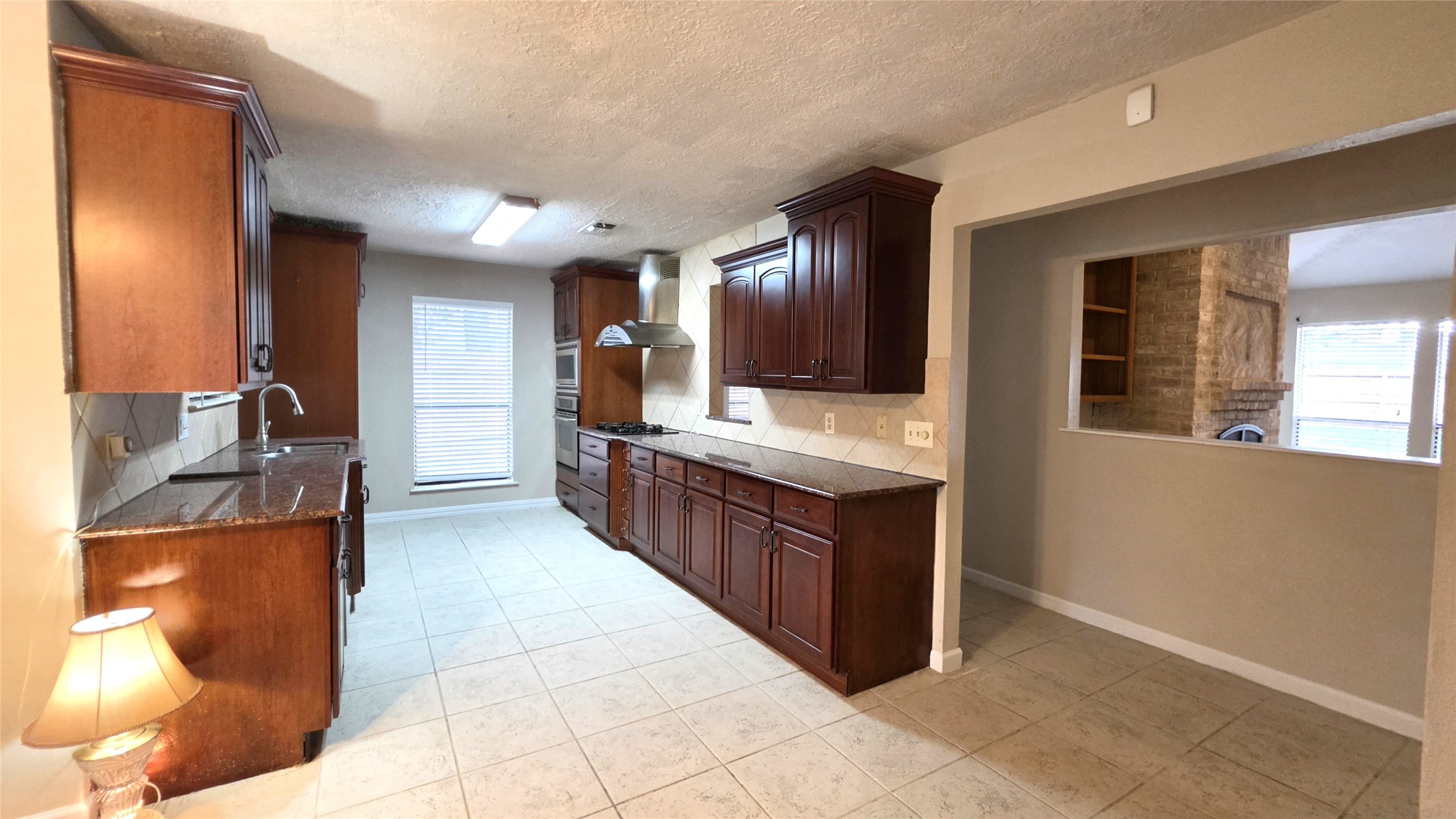 12018 Meadowview Drive Property Photo 22