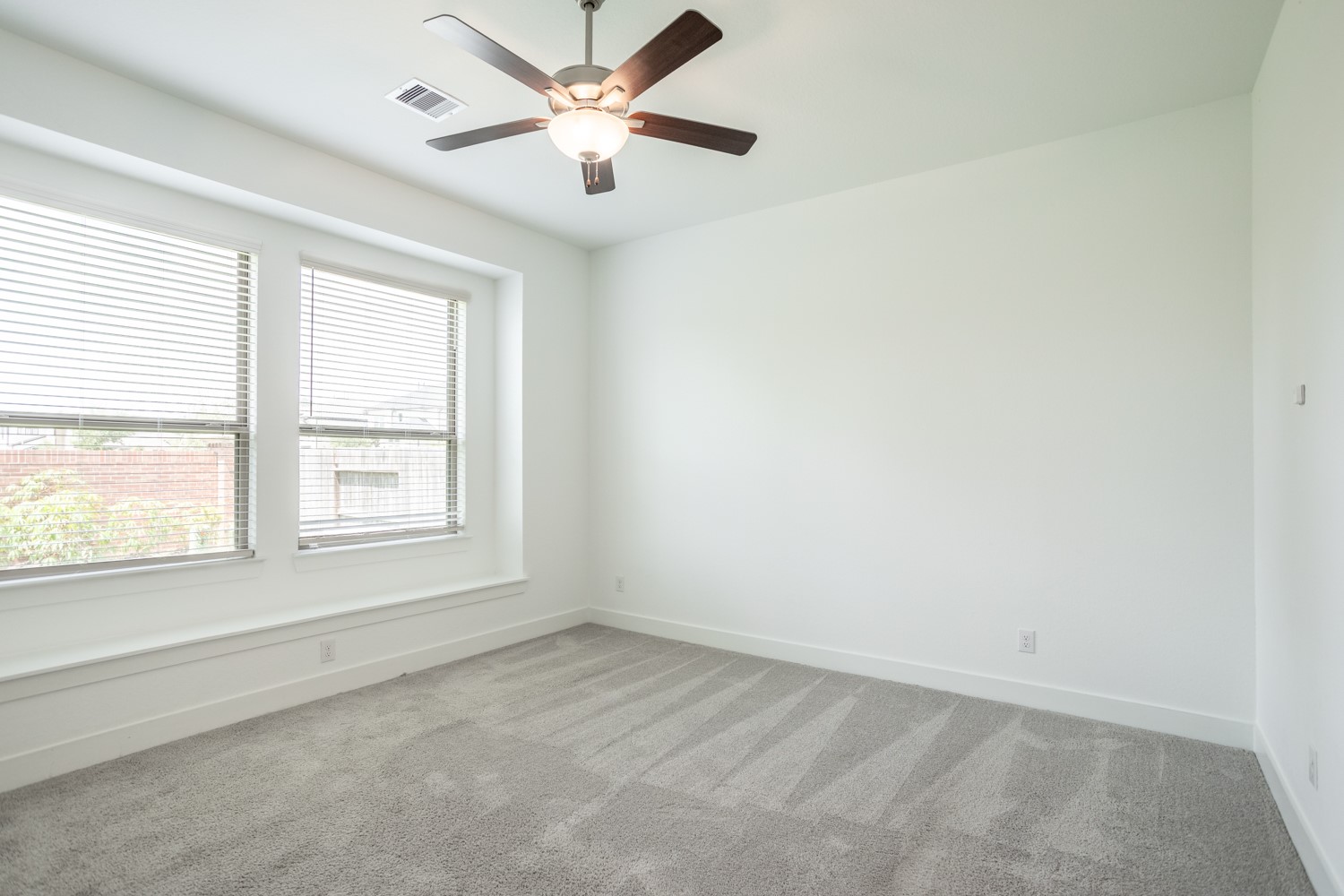 10719 Blossom River Drive Property Photo 13