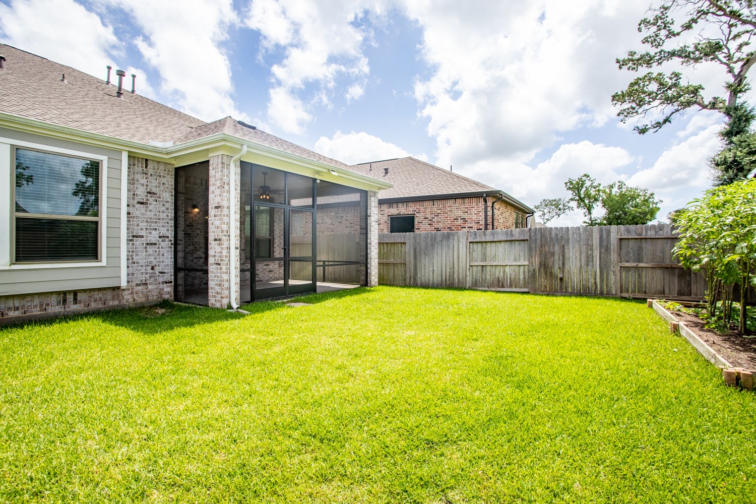10719 Blossom River Drive Property Photo 35