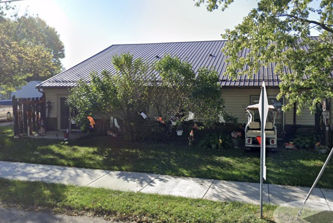 700 W Main St, In Property Photo 3