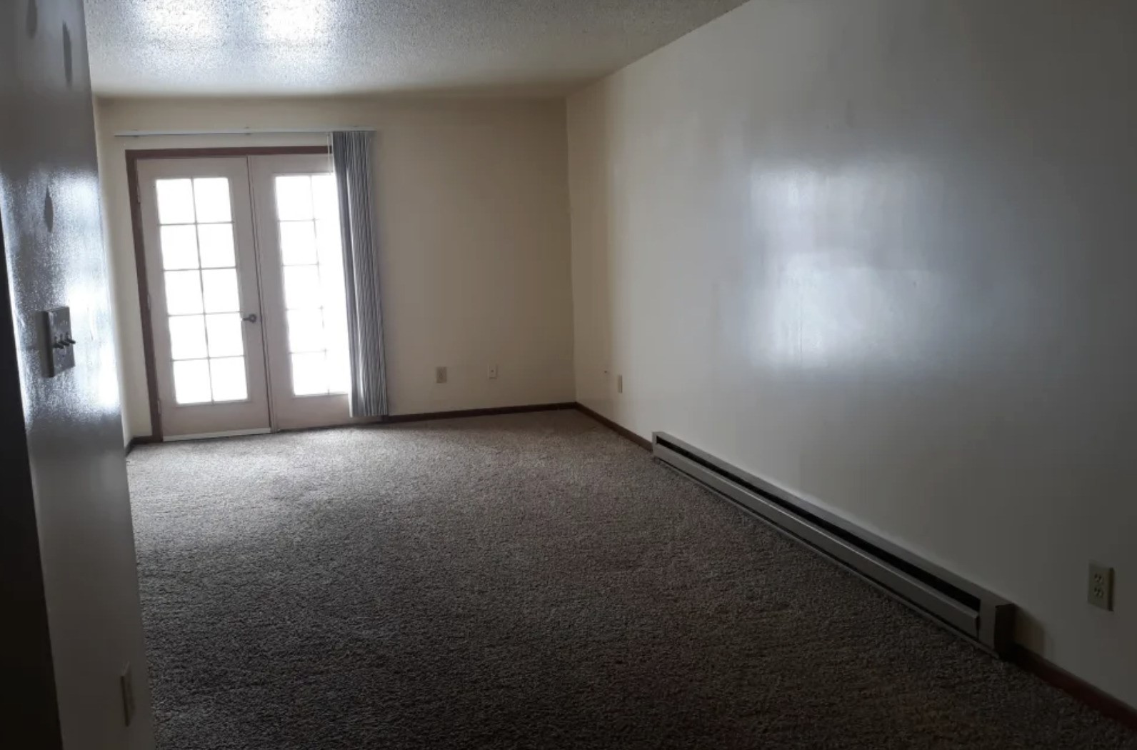 700 W Main St, In Property Photo 6