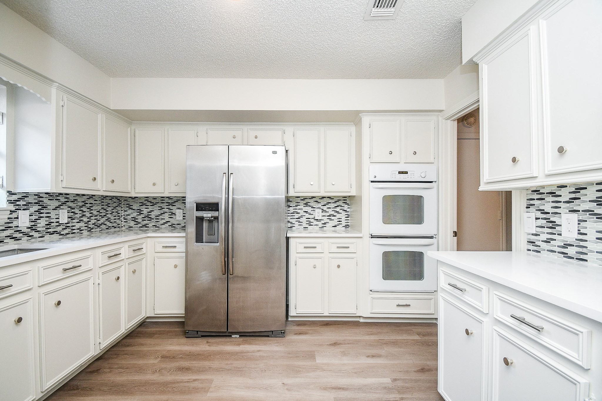 7815 Hummingbird Street Property Photo 6