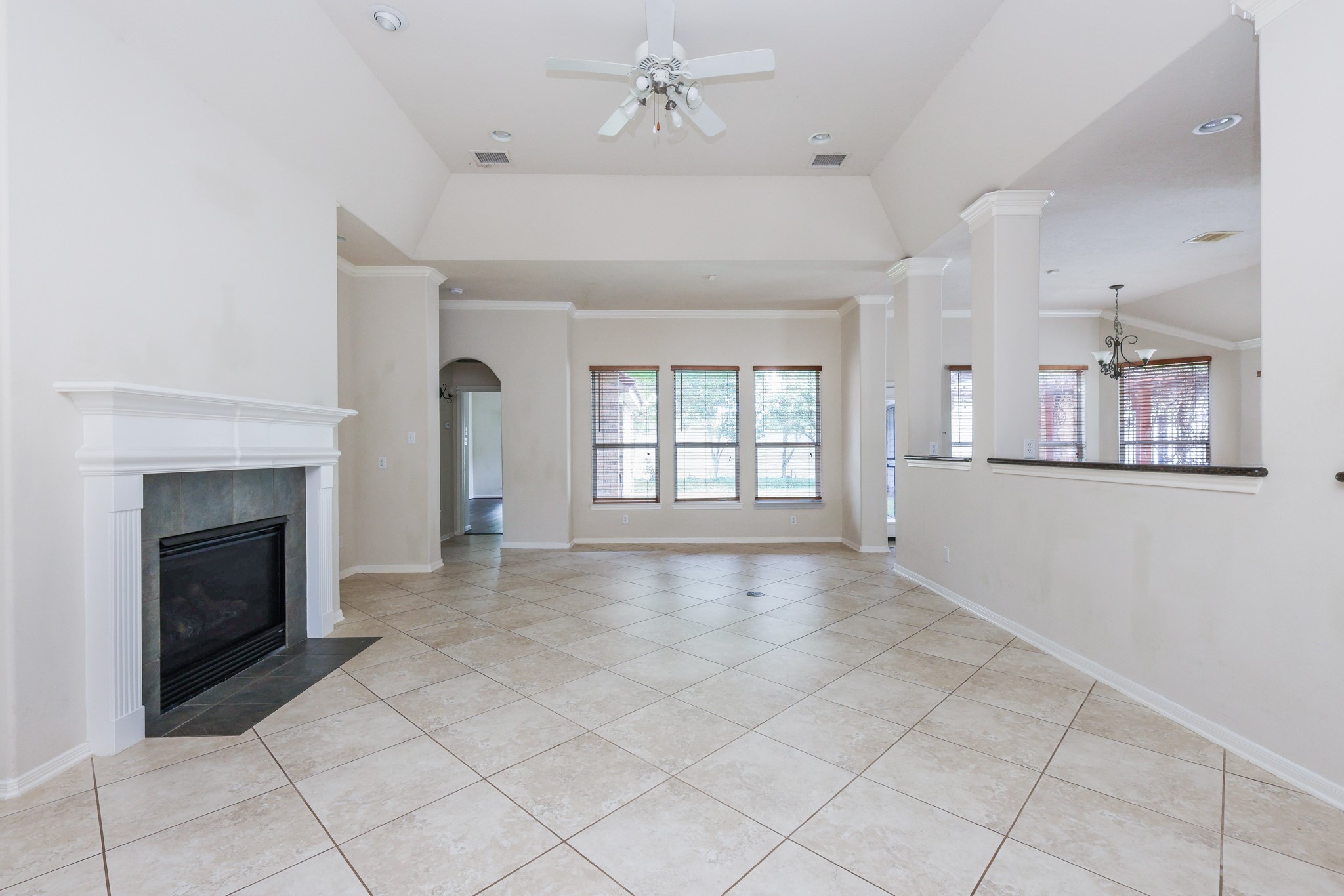48 Pebble Beach Court Property Photo 3