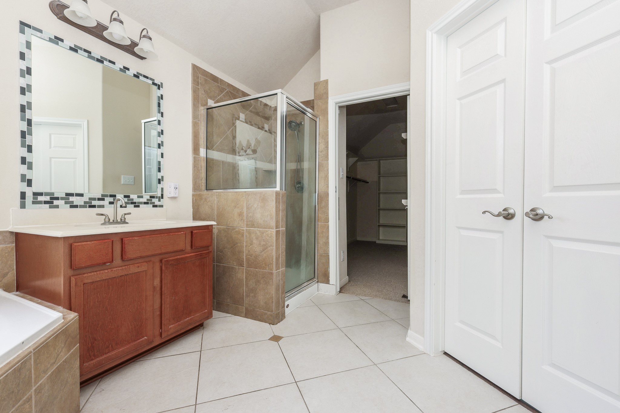48 Pebble Beach Court Property Photo 11